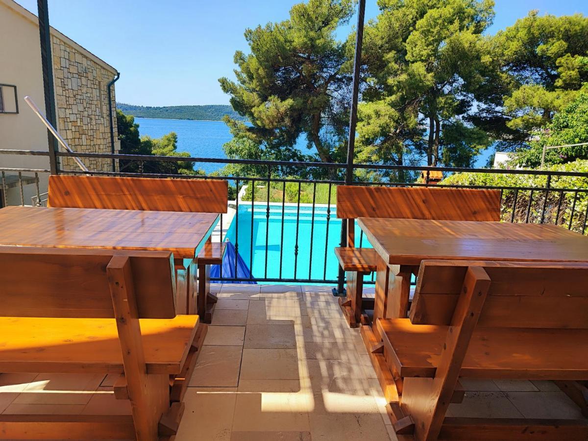 Appartement Penava, Private Beach, Pool And 7min To *