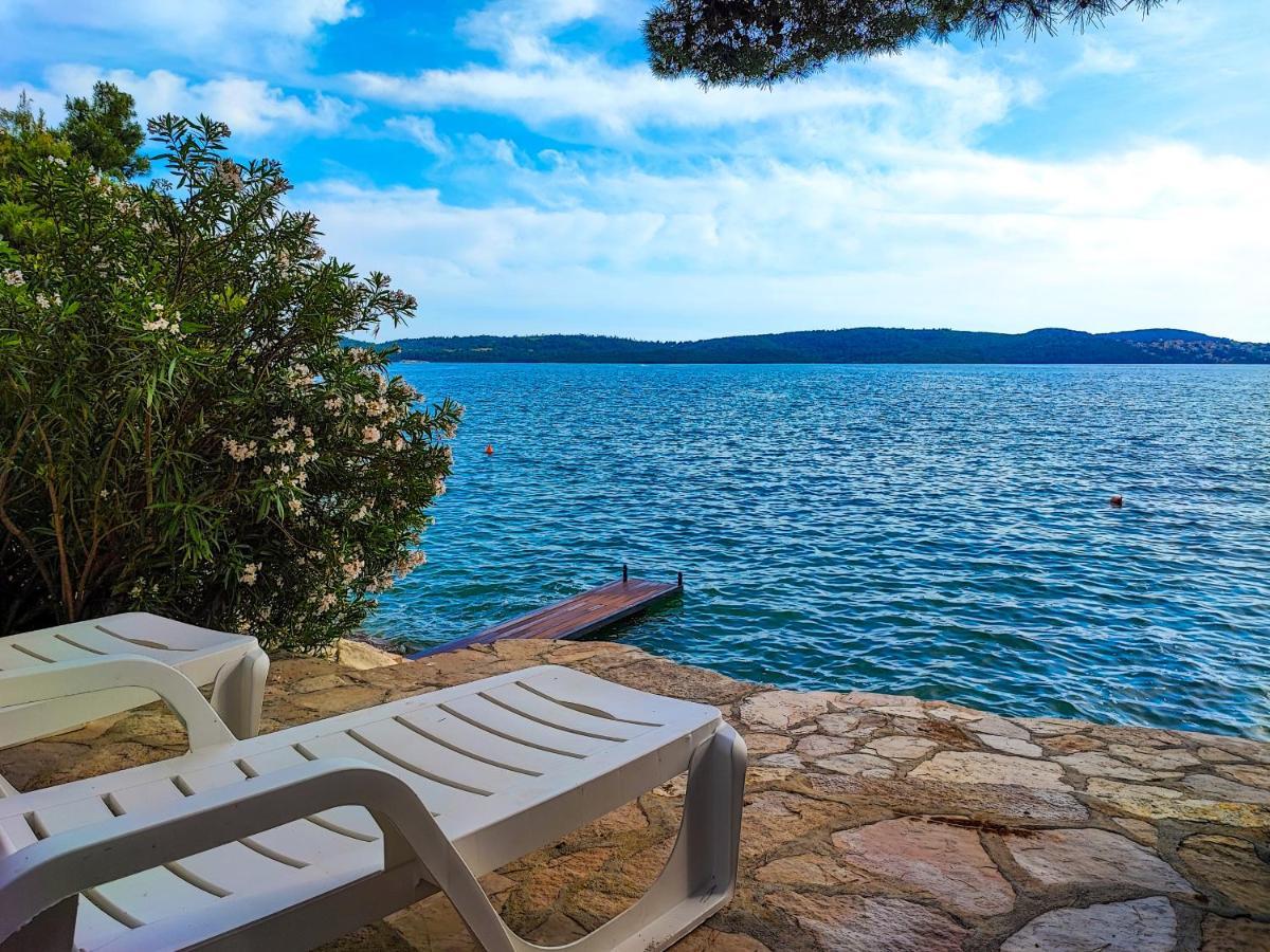 Appartement Penava, Private Beach, Pool And 7min To *