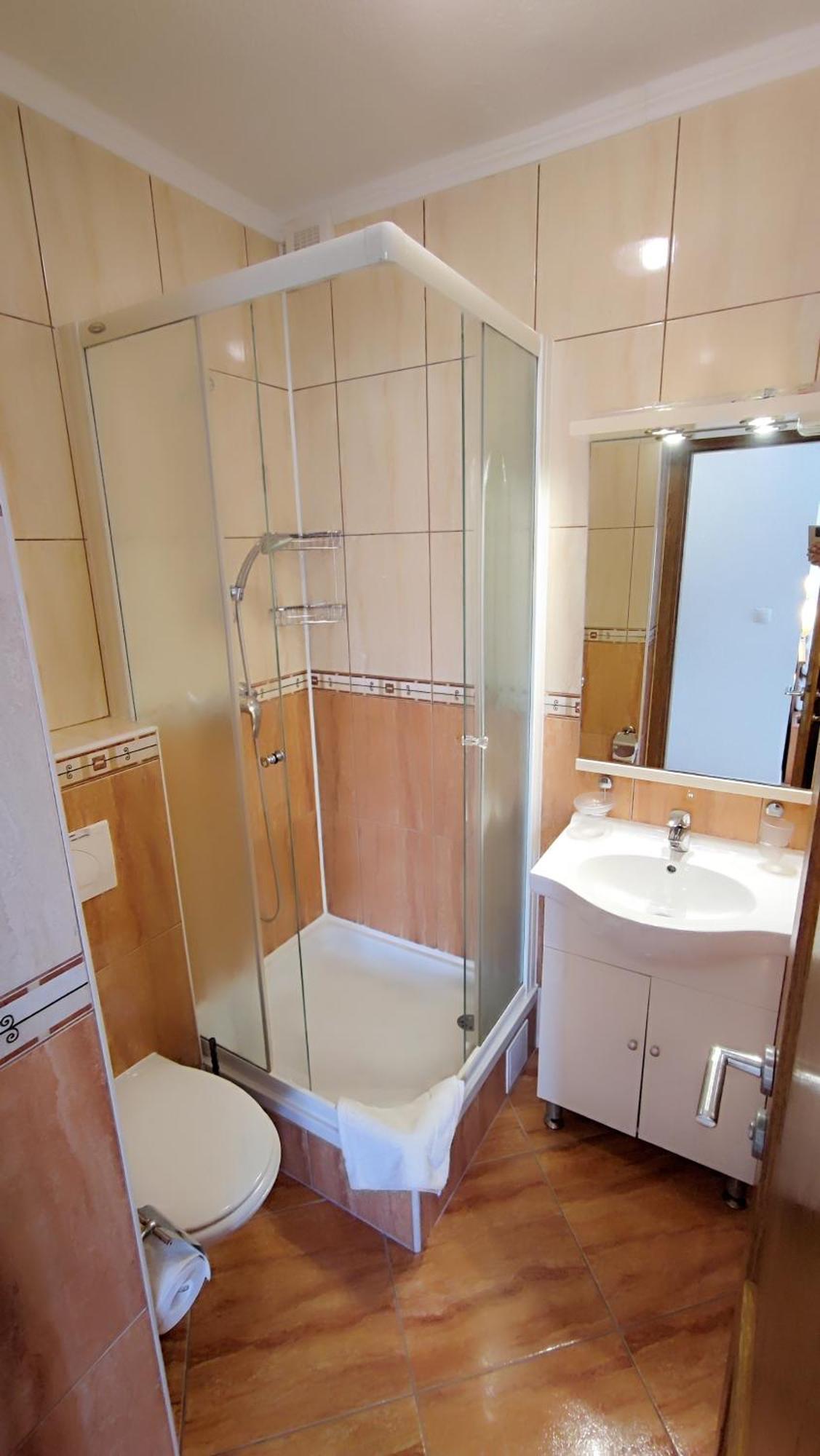 Penava, Private Beach, Pool And 7min To *