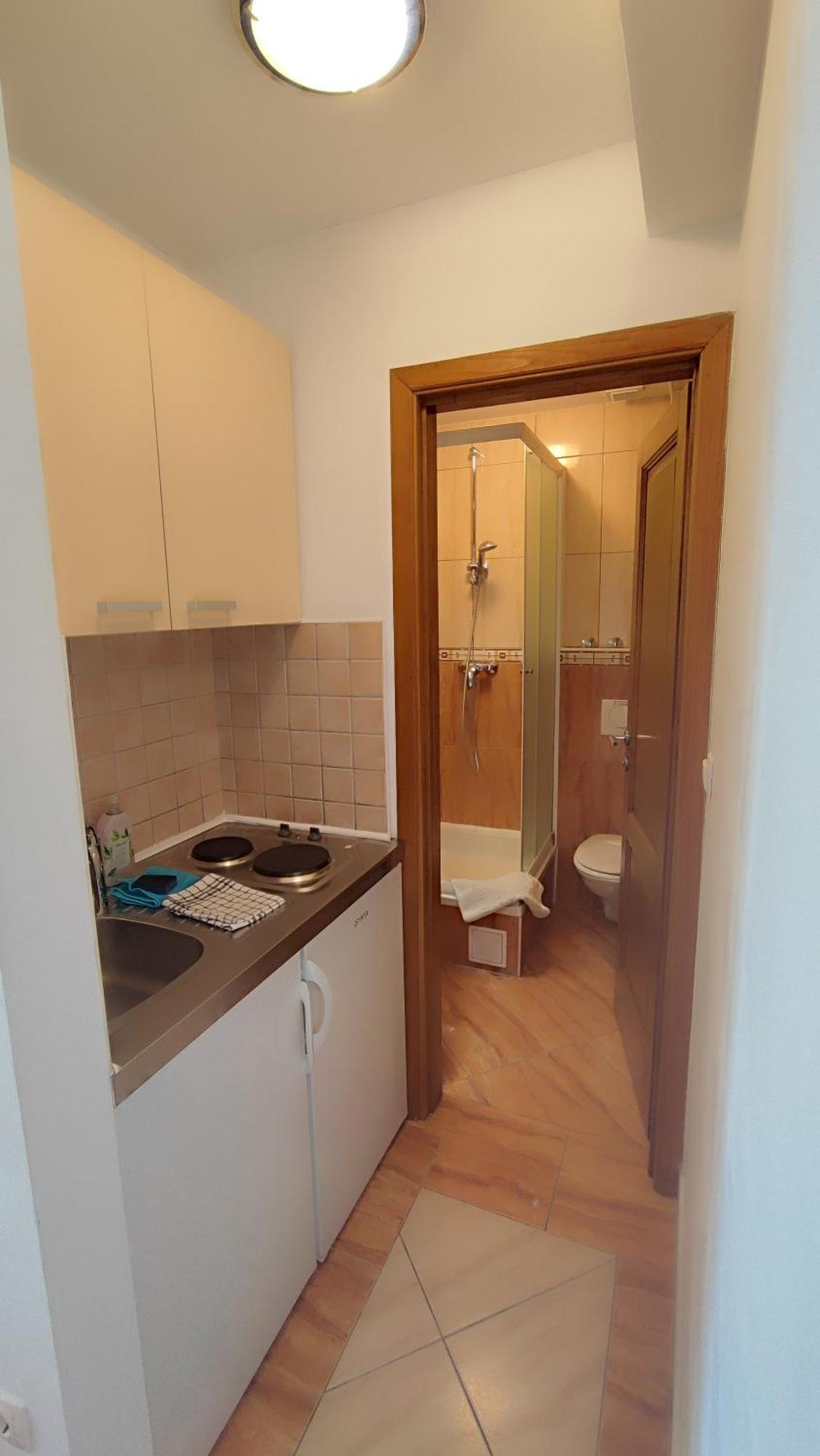 Penava, Private Beach, Pool And 7min To