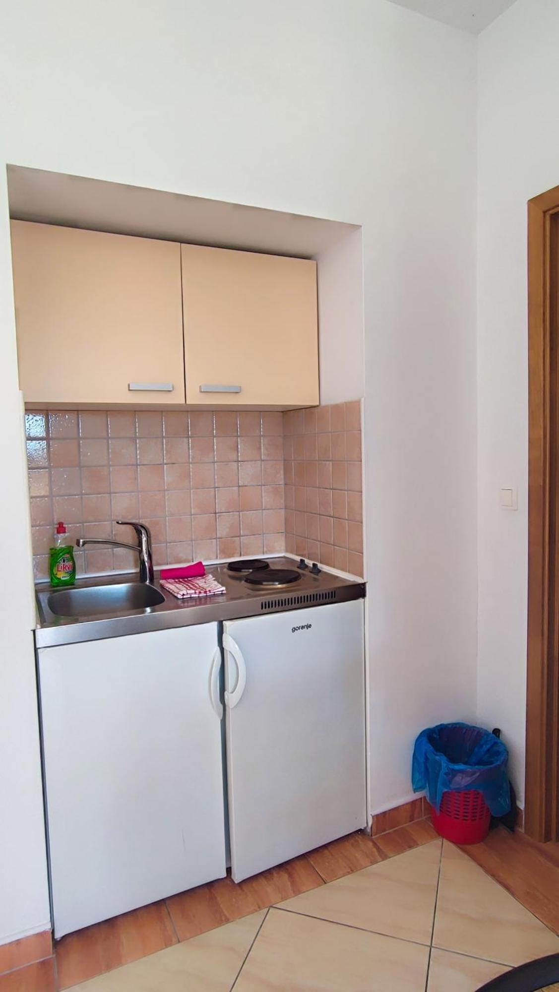 Penava, Private Beach, Pool And 7min To * Trogir
