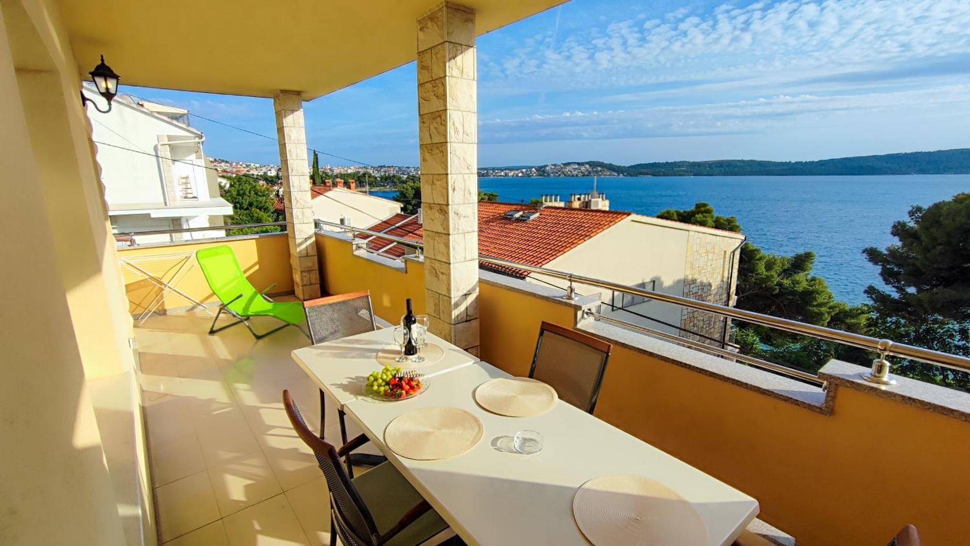Appartement Penava, Private Beach, Pool And 7min To
