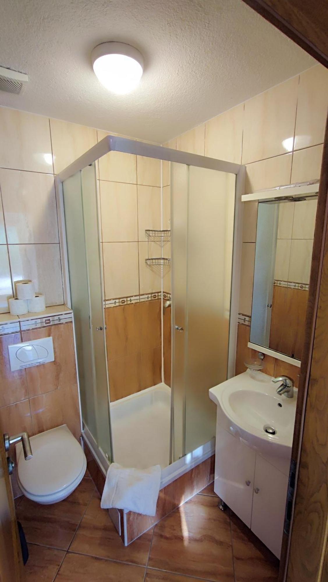 Penava, Private Beach, Pool And 7min To