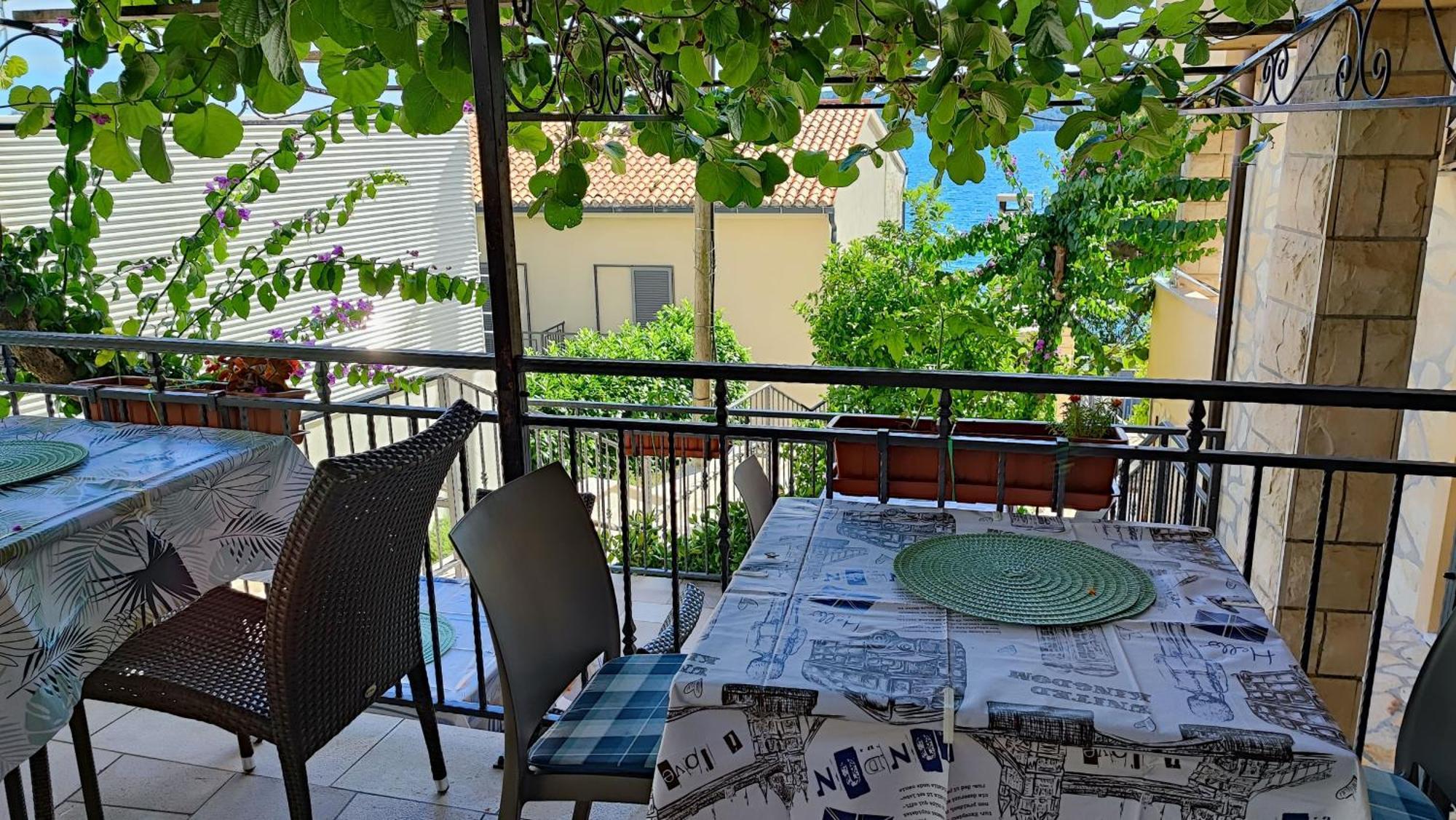 Appartement Penava, Private Beach, Pool And 7min To