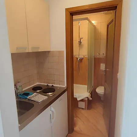 Villa Penava, Private Beach, Pool And 7Min To Trogir Chambre photo