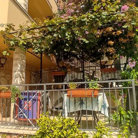 Villa Penava, Private Beach, Pool And 7Min To Trogir Chambre photo