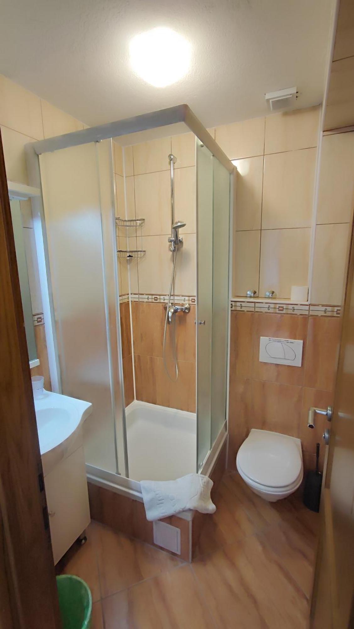 Penava, Private Beach, Pool And 7min To *