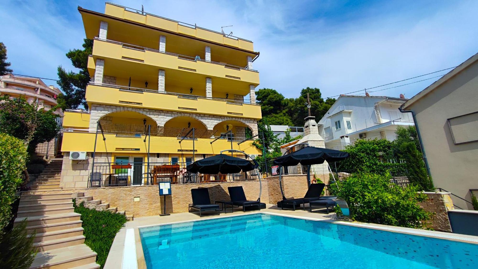 Apartmán Penava, Private Beach, Pool And 7min To Trogir